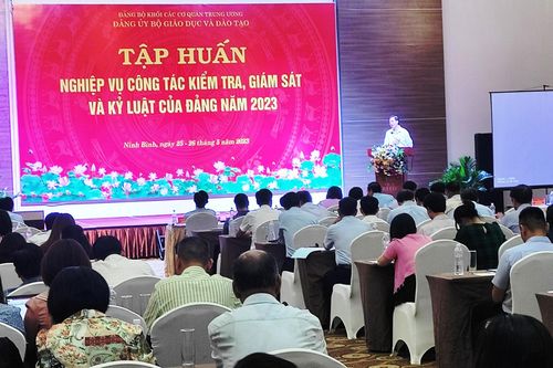 Tập huấn nghiệp vụ công tác kiểm tra, giám sát, kỷ luật của Đảng