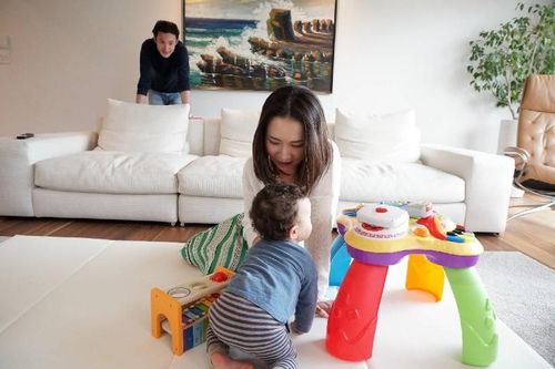 Chính phủ Nhật Bản: 'Ứng trước' tài chính khuyến khích tăng sinh