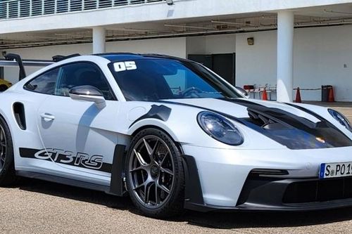 Siêu xe Porsche 911 GT3 RS 2023 đầu tiên cập bến Đông Nam Á