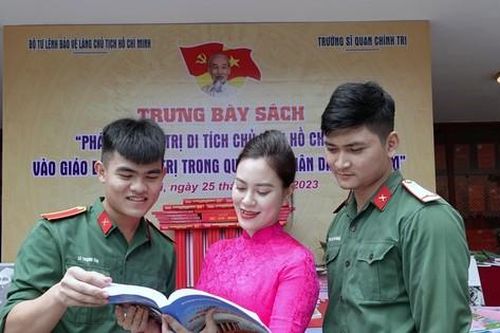 Giáo dục thế hệ trẻ thông qua các di tích, cụm Di tích Chủ tịch Hồ Chí Minh