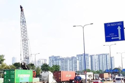 TP.HCM tiết kiệm được khoảng 2,4 tỉ đồng tiền điện mỗi ngày như thế nào?