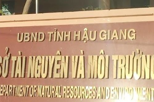 Căn cứ kỷ luật nữ phó chánh văn phòng sở ở trong nhà nghỉ với chồng người khác