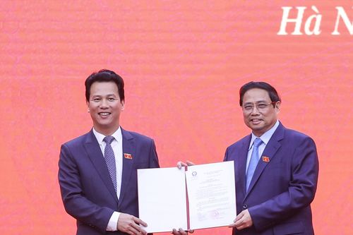 Thủ tướng trao quyết định bổ nhiệm Bộ trưởng TN&MT cho ông Đặng Quốc Khánh