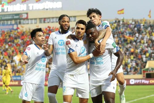 Tâm điểm vòng 9 V-League 1-2023: Nóng bỏng cuộc đua phân nhóm
