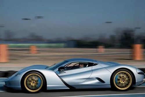 Siêu xe điện phá vỡ kỷ lục tốc độ, trên 318 km/h