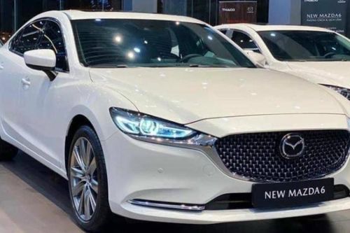 Mazda 6 giảm giá trăm triệu, rẻ nhất phân khúc