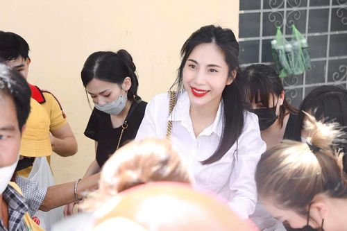 Thủy Tiên đáp trả sau ồn ào từ thiện: 'Việc của tôi nếu sai thì trời Phật không để tôi yên đâu'