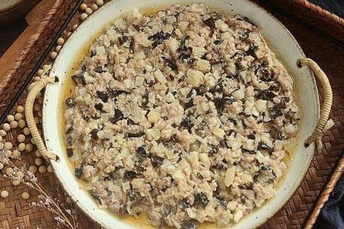 Khám phá hương vị của món thịt băm hấp củ đậu, vừa mát vừa đẹp da