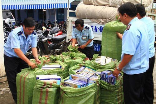 Tăng cường kiểm tra, xử lý hành vi kinh doanh thuốc lá nhập lậu, thuốc lá giả