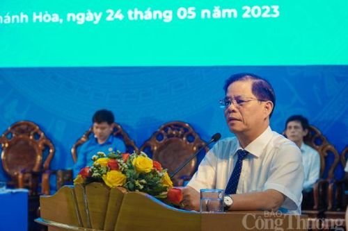 Chủ tịch UBND tỉnh Khánh Hòa chỉ đạo 'giải vây' công nhân, người lao động khỏi 'tín dụng đen'