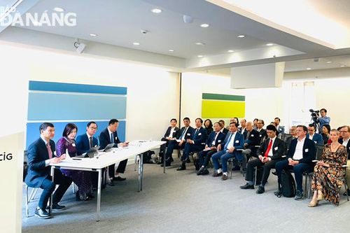 Tọa đàm 'Đà Nẵng- Trung tâm tài chính tương lai' tại Geneva - Thụy Sĩ
