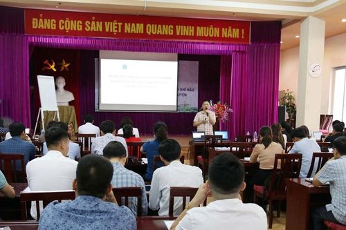 Nâng cao năng lực ứng phó với biến đổi khí hậu