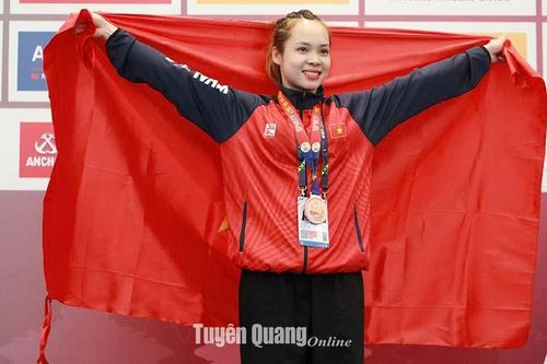 Giấc mơ Pencak Silat của cô gái người Cao Lan