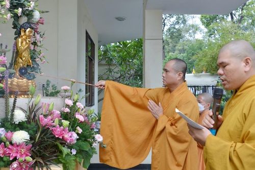 Lễ Tắm Phật tại trụ sở tòa soạn Báo Giác Ngộ
