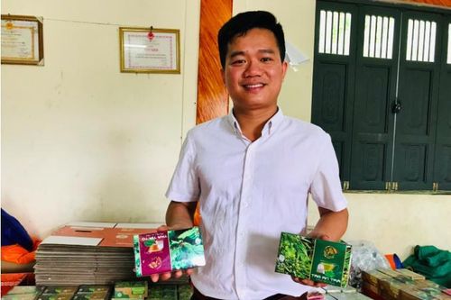 Bỏ lương vài chục triệu ở phố, về quê hương lập HTX trà thảo mộc giúp bà con thoát nghèo