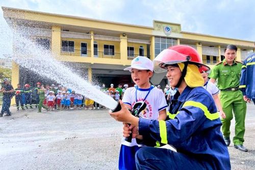 Tăng cường PCCC trong thời tiết nắng nóng kéo dài