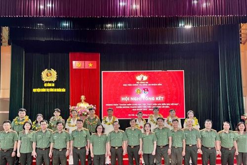 Học viện Chính trị CAND tuyên dương điển hình tiên tiến thực hiện Sáu điều Bác Hồ dạy
