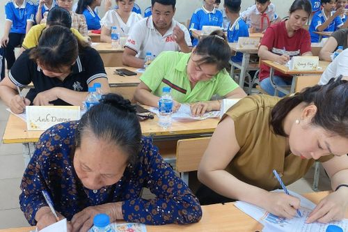 Buổi họp phụ huynh cuối năm và những giọt nước mắt 'không tính trước'