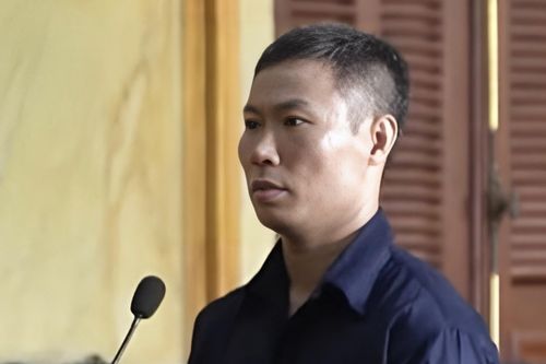 Cựu cảnh sát buôn lậu bị đề nghị mức án 14-16 năm tù