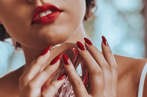 Màu móng tay nào hot nhất 2023