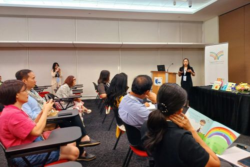 Giới thiệu sách khoa học thiếu nhi Việt tại Hội sách Thiếu nhi châu Á