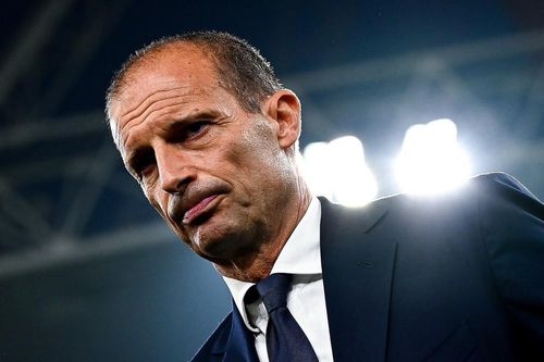 Juventus có bị phạt cũng không thể và không nên sa thải Allegri