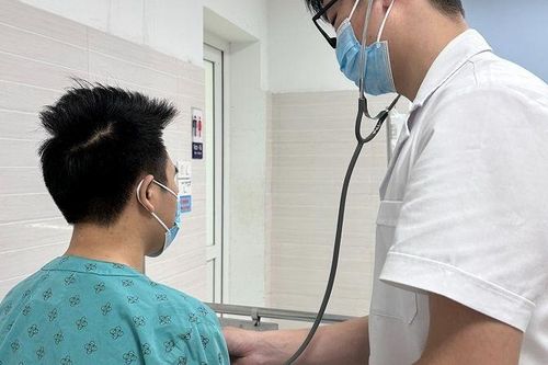 Vì sao có nhiều người trẻ tuổi mắc 'lao phổi'?