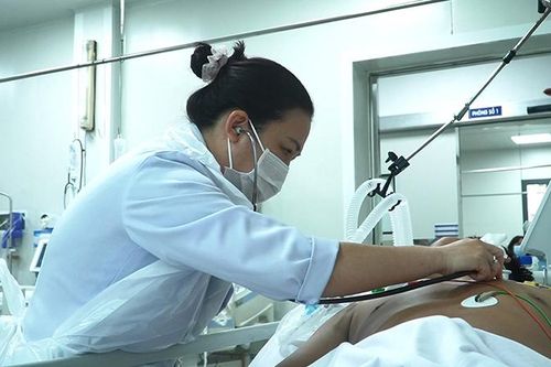Hai anh em ruột ngộ độc botulinum liệt cơ, diễn tiến bệnh xấu dần