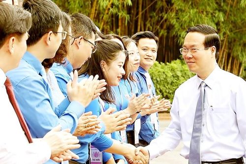 Đoàn viên, thanh niên phải gắn lý tưởng của mình với lợi ích quốc gia, dân tộc