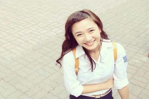 'Hot girl bế giảng' nổi đình đám một thời giờ ra sao?