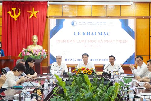 Khai mạc Diễn đàn Luật học và phát triển năm 2023