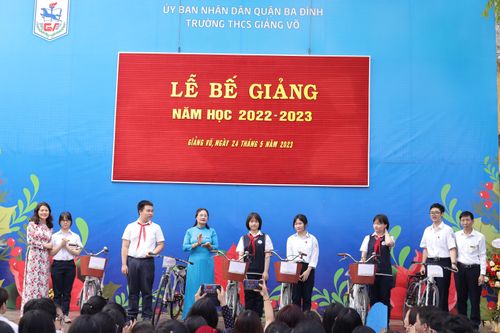Ngôi trường không chuyên với 575 giải quốc gia và quốc tế