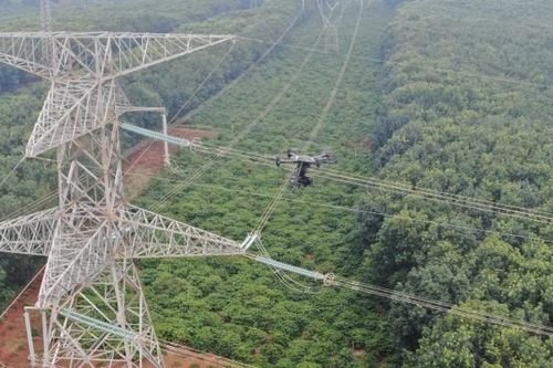 Đường dây 500kV Bắc - Nam mở đầu cho hiện đại hóa hệ thống truyền tải quốc gia