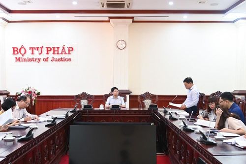 Rà soát, sửa đổi văn bản quy phạm pháp luật theo hướng đơn giản hóa thủ tục hành chính