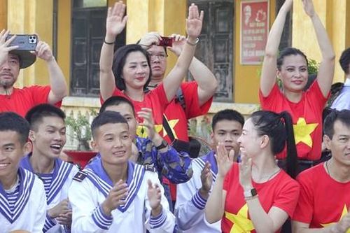 Tổ quốc nhìn từ biển: Cả nước vì Trường Sa