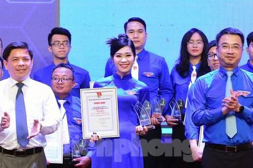 Tuyên dương 75 thanh niên tiên tiến làm theo lời Bác Khối cơ quan Trung ương