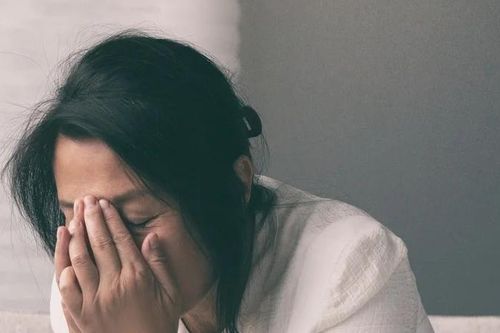Đau đầu nhiều năm, phát hiện khối u ở não to hơn quả trứng vịt