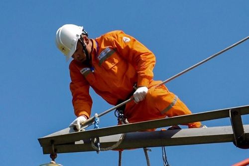 Sau đề nghị 'hạn chế mặc áo vest', TP.HCM tiết kiệm 2,4 tỷ đồng/ngày tiền điện