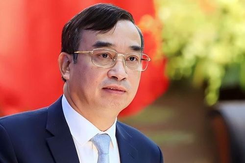 Không chuyển đổi số nhanh và toàn diện thì sẽ bị tụt hậu