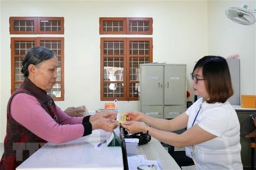 Cần Thơ: Chi trả không dùng tiền mặt cho đối tượng chính sách