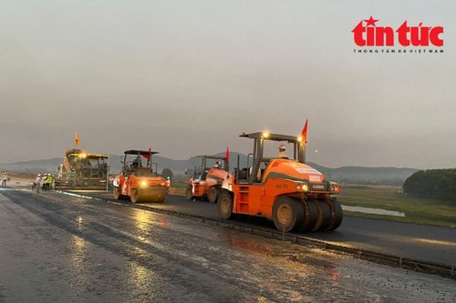 Cao tốc Quốc lộ 45 - Nghi Sơn tăng tốc về đích