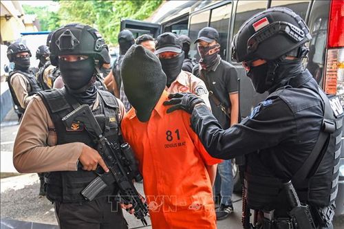 Indonesia: Bắt giữ 2 nghi phạm khủng bố