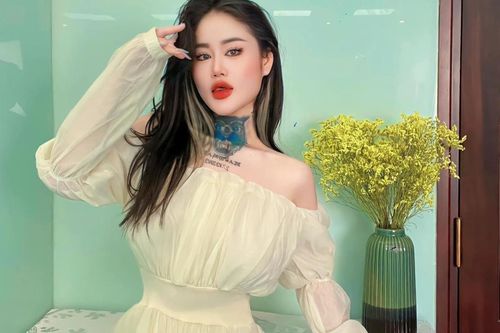 Hoàn cảnh đáng thương của Ngân Baby: Mẹ mất, một mình lên Hà Nội, bị lợi dụng quay video câu view