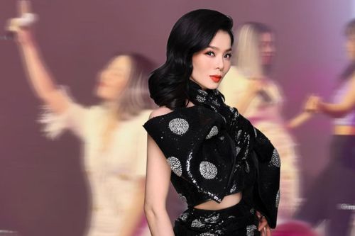 Lệ Quyên chạy show với diện mạo mới: Tóc nhuộm cực cháy, hát nhạc remix xập xình