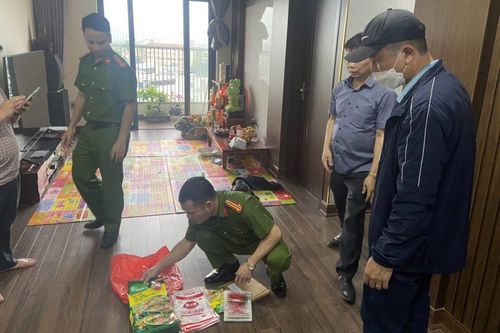 Hai vợ chồng sản xuất, buôn bán mì chính và hạt nêm Knorr giả