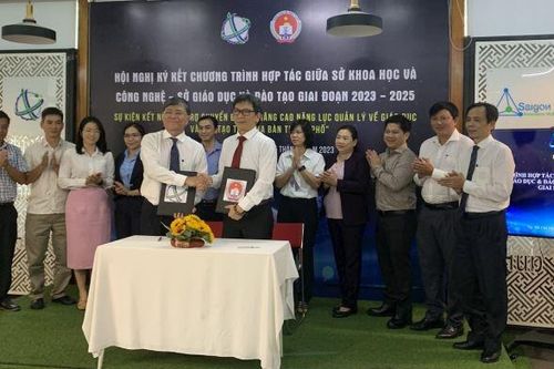 Xây dựng dữ liệu số trọn đời về kết quả học tập với học sinh TP Hồ Chí Minh