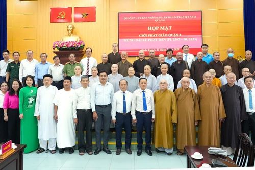 TP.HCM: Họp mặt chức sắc Phật giáo Q.8 nhân Đại lễ Phật đản Phật lịch 2567