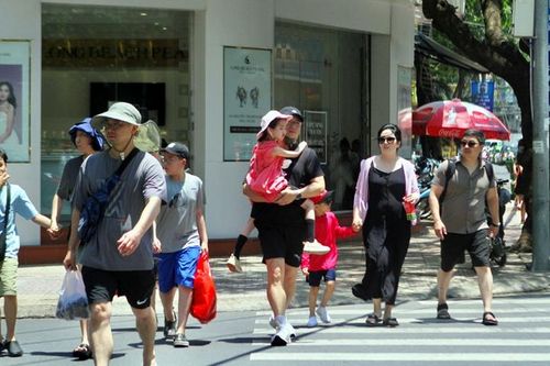 Khánh Hòa: Tăng cường đảm bảo an ninh trật tự và an toàn cho du khách nước ngoài