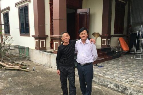 Gặp lại thủ trưởng năm xưa
