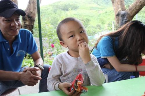 Những hành trình 'nuôi dưỡng' yêu thương